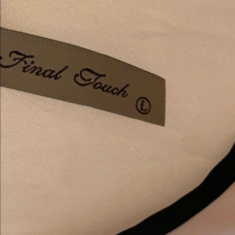 Blouse - Picture 2 of 3